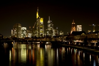 Frankfurt Skyline bei Nacht